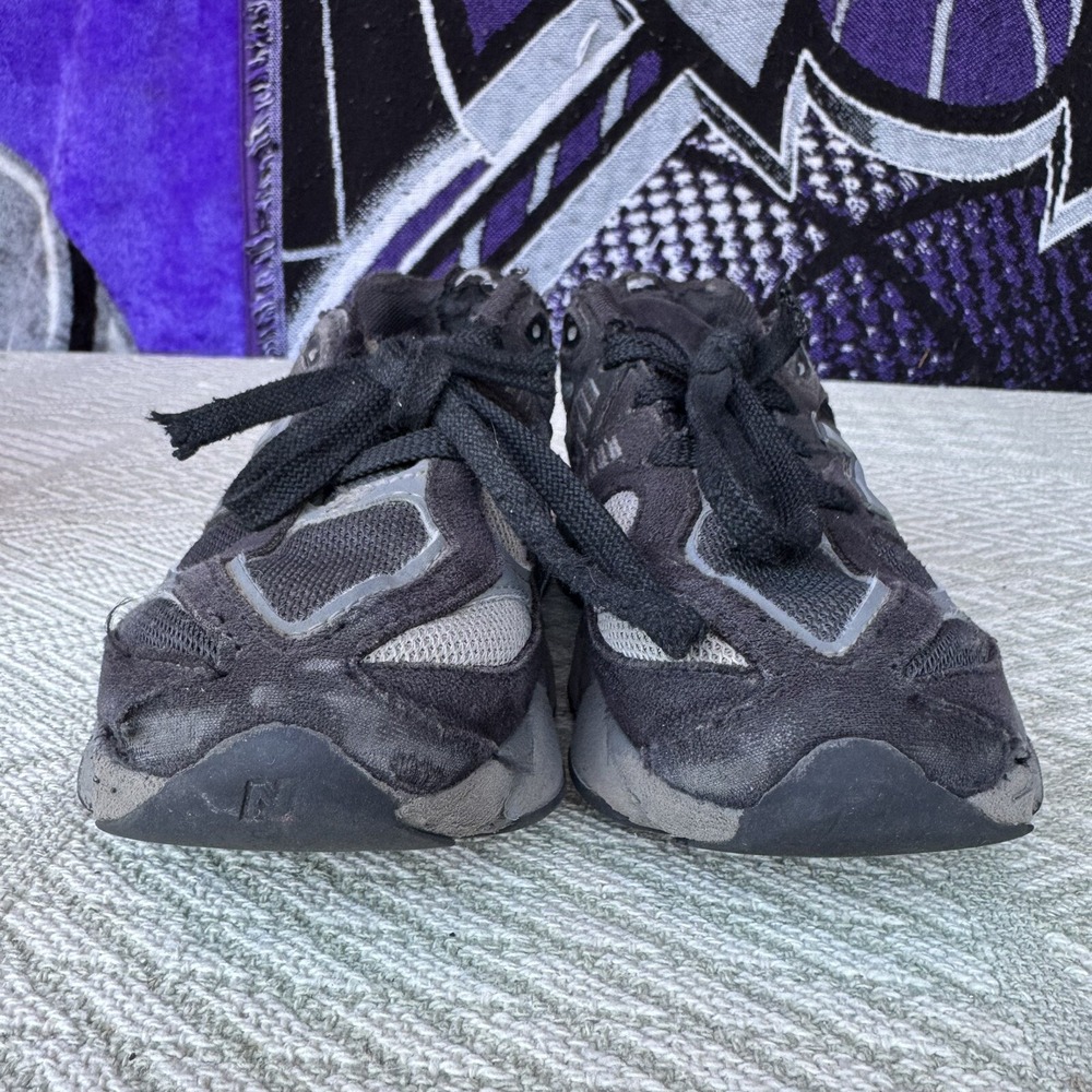 Size 1Y -‎ New Balance 9060 Black/Grey Toddler Sneakers PC9060BK - Picture 4 of 14